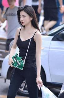 街拍无死角吃瓜,吃瓜群众围观美食盛宴