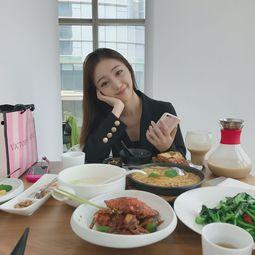 吃瓜路人冯同学,校园风云中的神秘身影