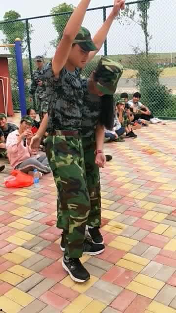 教官吃瓜了会怎样,教官吃瓜后的意外后果